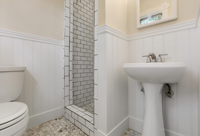 2037 NELSON AVE, Memphis, Tennessee 38104, 3 Bedroom Bedrooms, 6 Room Rooms,2 BathroomBathrooms,Residential,For Sale,NELSON,0,10224418
