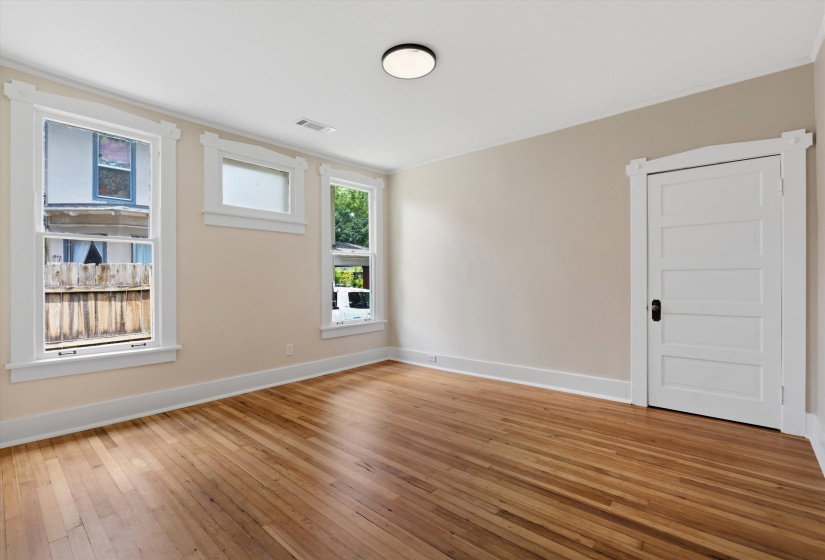2037 NELSON AVE, Memphis, Tennessee 38104, 3 Bedroom Bedrooms, 6 Room Rooms,2 BathroomBathrooms,Residential,For Sale,NELSON,0,10224418