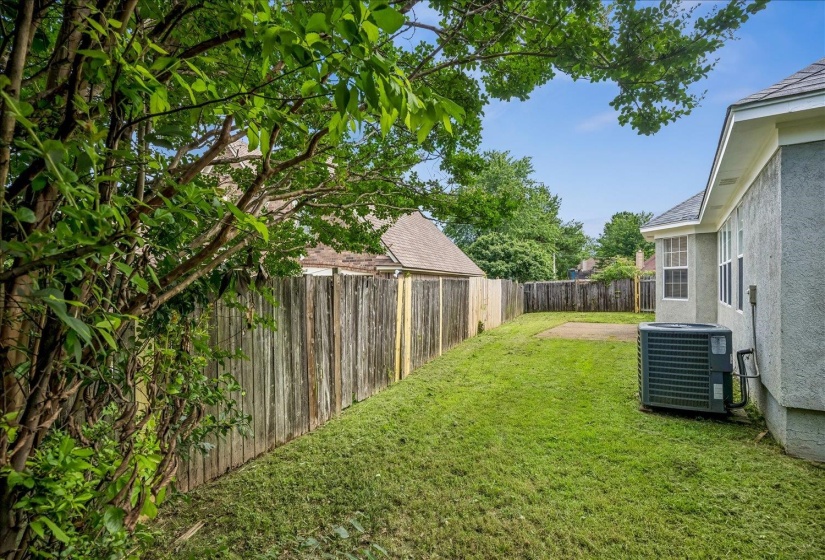 817 RADIANCE DR, Cordova, Tennessee 38018, 4 Bedrooms Bedrooms, 7 Rooms Rooms,2 BathroomsBathrooms,Residential,For Sale,RADIANCE,10224422