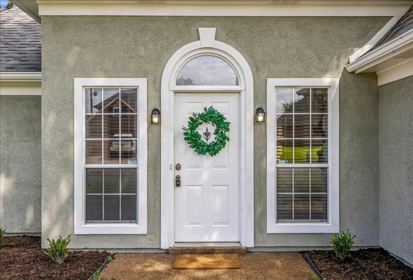 817 RADIANCE DR, Cordova, Tennessee 38018, 4 Bedrooms Bedrooms, 7 Rooms Rooms,2 BathroomsBathrooms,Residential,For Sale,RADIANCE,10224422