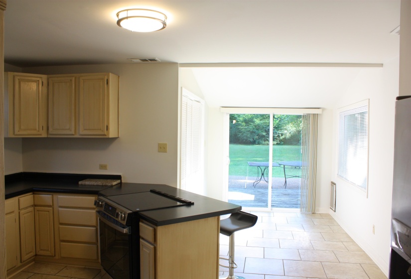 3779 SPOTTSWOOD AVE, Memphis, Tennessee 38111, 3 Bedrooms Bedrooms, 7 Rooms Rooms,1 BathroomBathrooms,Residential,For Sale,SPOTTSWOOD,10224424