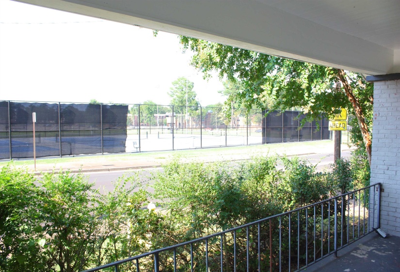 3779 SPOTTSWOOD AVE, Memphis, Tennessee 38111, 3 Bedrooms Bedrooms, 7 Rooms Rooms,1 BathroomBathrooms,Residential,For Sale,SPOTTSWOOD,10224424