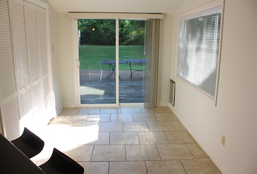3779 SPOTTSWOOD AVE, Memphis, Tennessee 38111, 3 Bedrooms Bedrooms, 7 Rooms Rooms,1 BathroomBathrooms,Residential,For Sale,SPOTTSWOOD,10224424