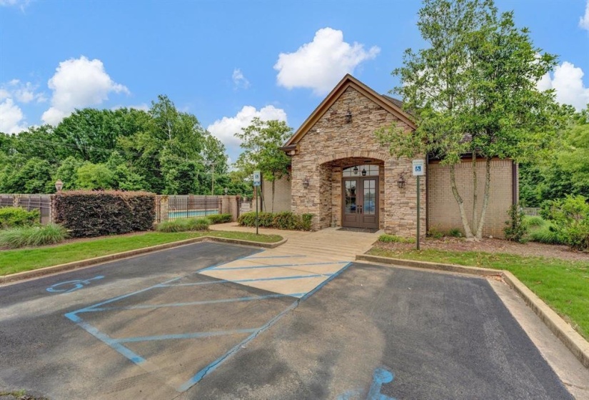 300 CHEROKEE CIR, Oakland, Tennessee 38060, 3 Bedrooms Bedrooms, 6 Rooms Rooms,2.1 BathroomsBathrooms,Residential,For Sale,CHEROKEE,10224425