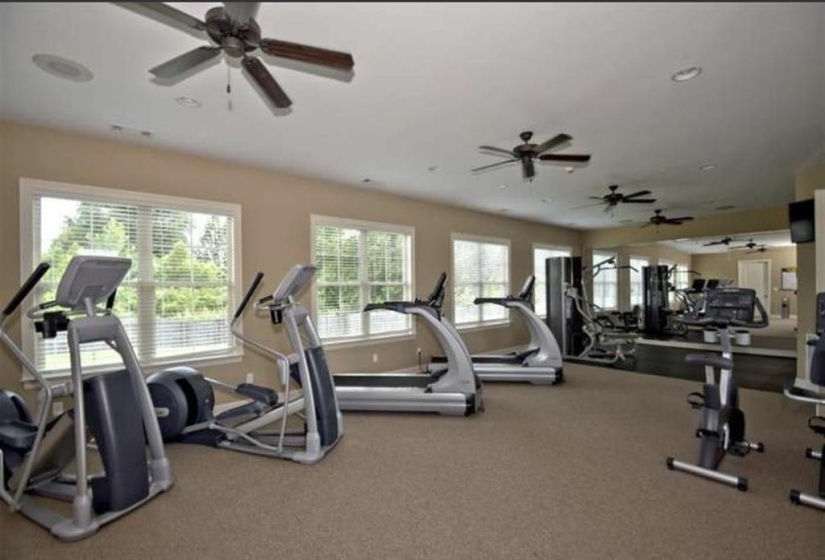 300 CHEROKEE CIR, Oakland, Tennessee 38060, 3 Bedrooms Bedrooms, 6 Rooms Rooms,2.1 BathroomsBathrooms,Residential,For Sale,CHEROKEE,10224425