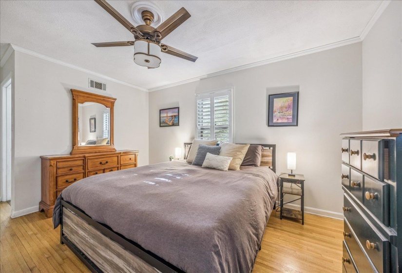 296 WHITE STATION RD, Memphis, Tennessee 38117, 3 Bedrooms Bedrooms, 6 Rooms Rooms,2 BathroomsBathrooms,Residential,For Sale,WHITE STATION,10224427