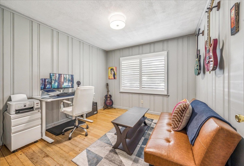 296 WHITE STATION RD, Memphis, Tennessee 38117, 3 Bedrooms Bedrooms, 6 Rooms Rooms,2 BathroomsBathrooms,Residential,For Sale,WHITE STATION,10224427