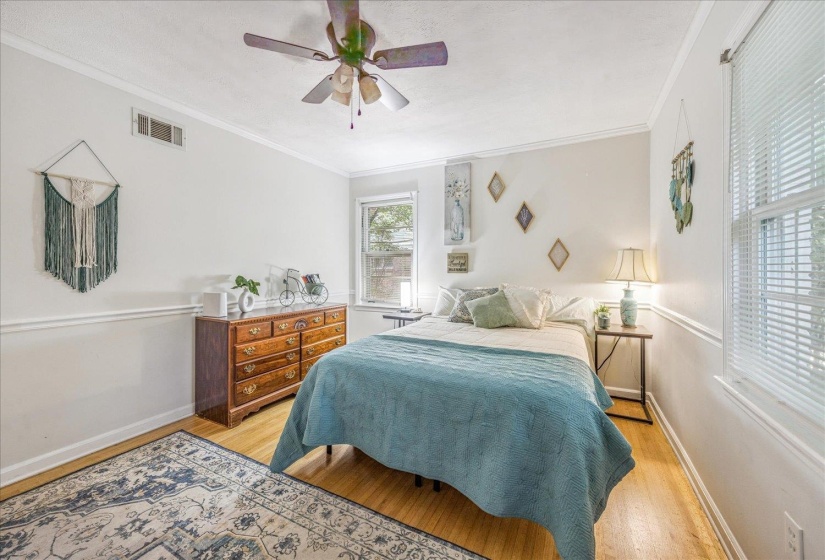 296 WHITE STATION RD, Memphis, Tennessee 38117, 3 Bedrooms Bedrooms, 6 Rooms Rooms,2 BathroomsBathrooms,Residential,For Sale,WHITE STATION,10224427