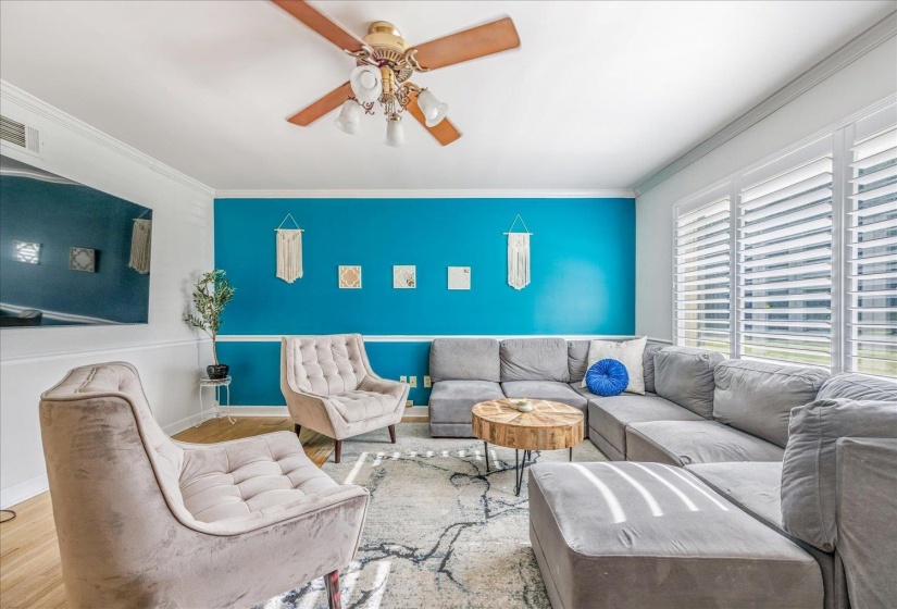 296 WHITE STATION RD, Memphis, Tennessee 38117, 3 Bedrooms Bedrooms, 6 Rooms Rooms,2 BathroomsBathrooms,Residential,For Sale,WHITE STATION,10224427