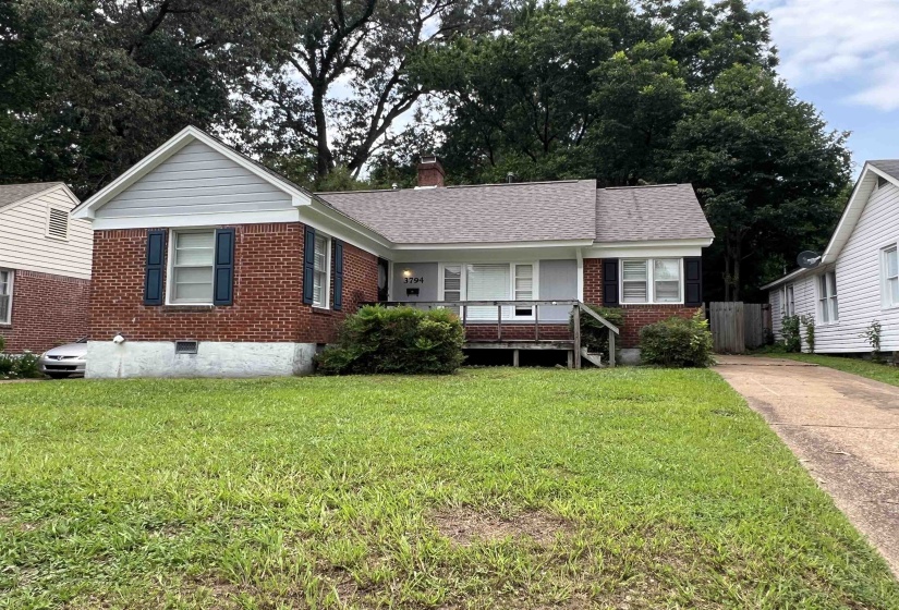 3794 DOUGLASS AVE, Memphis, Tennessee 38111, 4 Bedrooms Bedrooms, 7 Rooms Rooms,2 BathroomsBathrooms,Residential,For Sale,DOUGLASS,10224428
