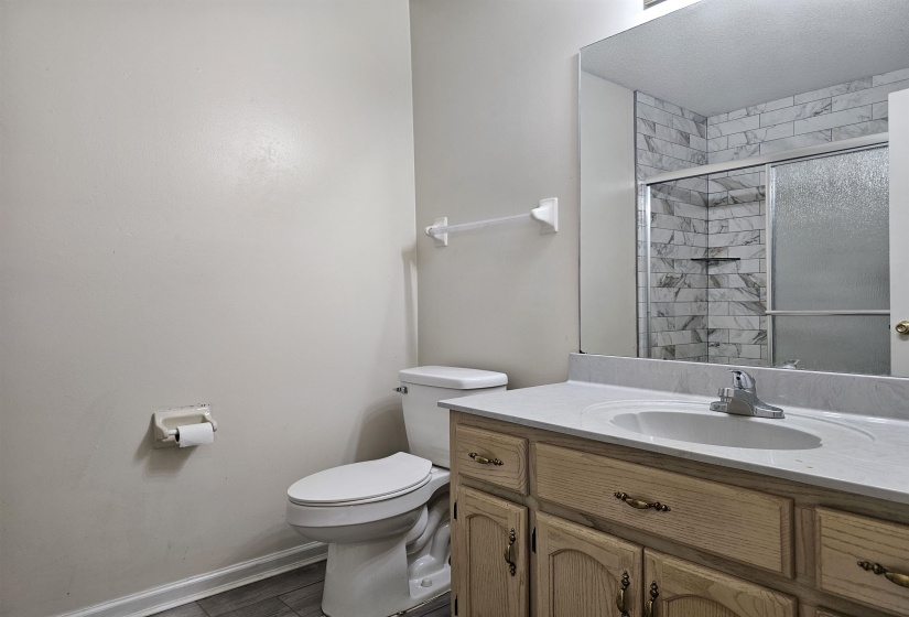 2210 STONE STREAM DR, Memphis, Tennessee 38016, 3 Bedrooms Bedrooms, 6 Rooms Rooms,2 BathroomsBathrooms,Residential,For Sale,STONE STREAM,10224430