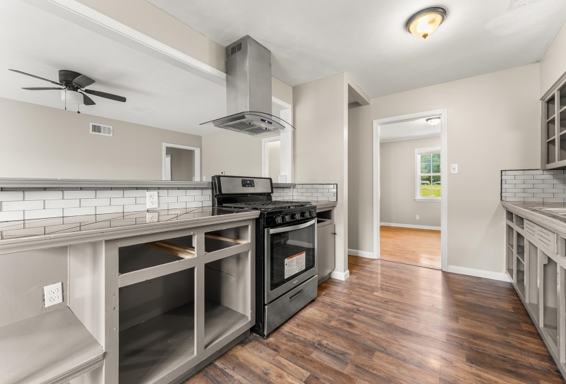 2535 CLEARPARK DR, Memphis, Tennessee 38127, 3 Bedrooms Bedrooms, 7 Rooms Rooms,2 BathroomsBathrooms,Residential,For Sale,CLEARPARK,10224431