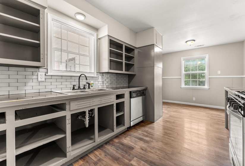 2535 CLEARPARK DR, Memphis, Tennessee 38127, 3 Bedrooms Bedrooms, 7 Rooms Rooms,2 BathroomsBathrooms,Residential,For Sale,CLEARPARK,10224431