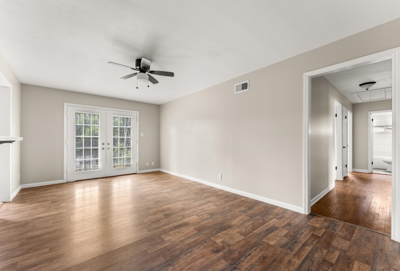 2535 CLEARPARK DR, Memphis, Tennessee 38127, 3 Bedrooms Bedrooms, 7 Rooms Rooms,2 BathroomsBathrooms,Residential,For Sale,CLEARPARK,10224431