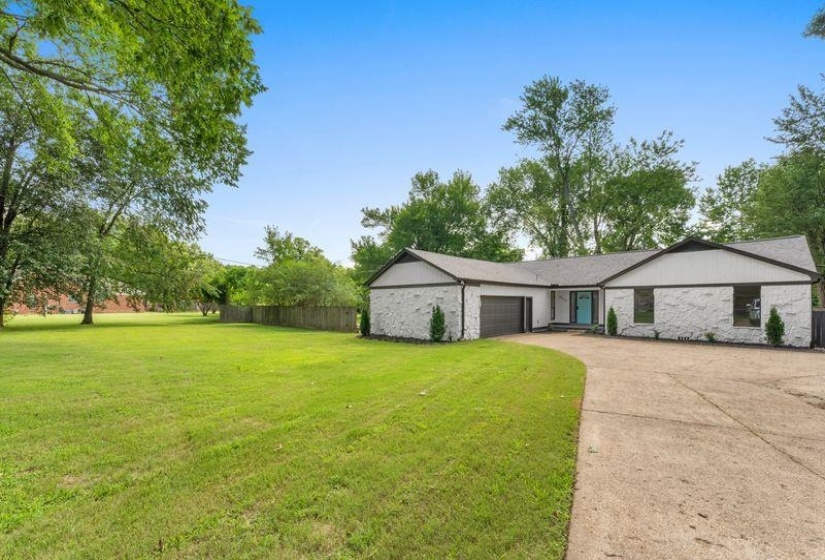 4076 OAK ROAD RD, Bartlett, Tennessee 38135, 3 Bedrooms Bedrooms, 6 Rooms Rooms,2 BathroomsBathrooms,Residential,For Sale,OAK ROAD,10224438