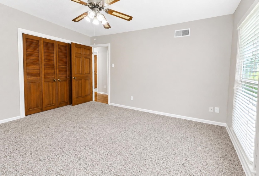 2148 RIVERDALE RD, Germantown, Tennessee 38138, 4 Bedrooms Bedrooms, 8 Rooms Rooms,2 BathroomsBathrooms,Residential,For Sale,RIVERDALE,10224442