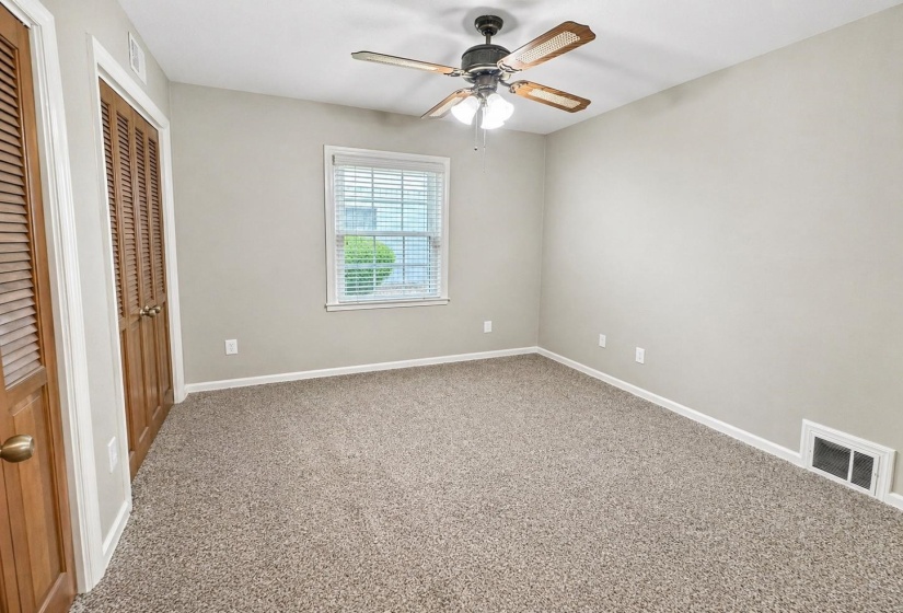 2148 RIVERDALE RD, Germantown, Tennessee 38138, 4 Bedrooms Bedrooms, 8 Rooms Rooms,2 BathroomsBathrooms,Residential,For Sale,RIVERDALE,10224442
