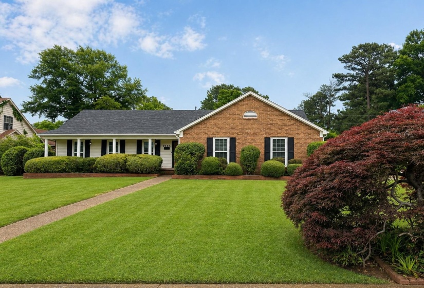 2148 RIVERDALE RD, Germantown, Tennessee 38138, 4 Bedrooms Bedrooms, 8 Rooms Rooms,2 BathroomsBathrooms,Residential,For Sale,RIVERDALE,10224442