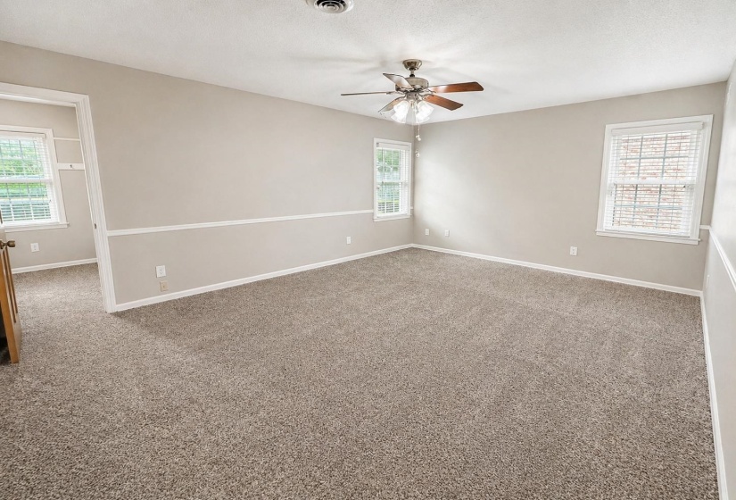 2148 RIVERDALE RD, Germantown, Tennessee 38138, 4 Bedrooms Bedrooms, 8 Rooms Rooms,2 BathroomsBathrooms,Residential,For Sale,RIVERDALE,10224442