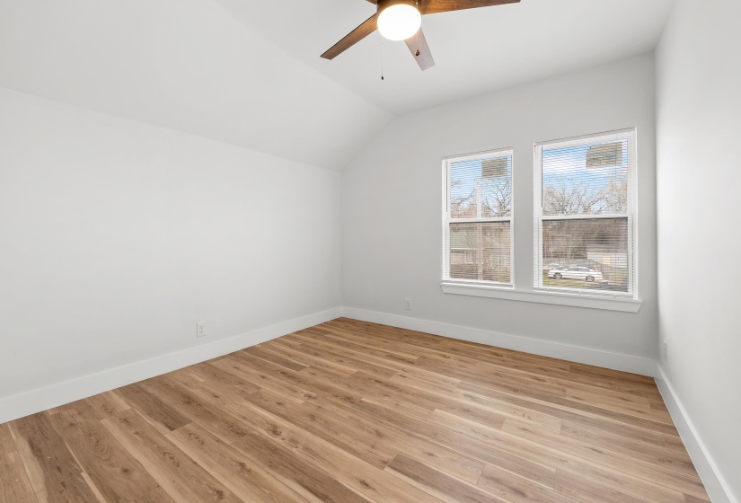 1595 COURT AVE, Memphis, Tennessee 38104, 3 Bedrooms Bedrooms, 7 Rooms Rooms,2 BathroomsBathrooms,Rental Properties,For Sale,COURT,10224448