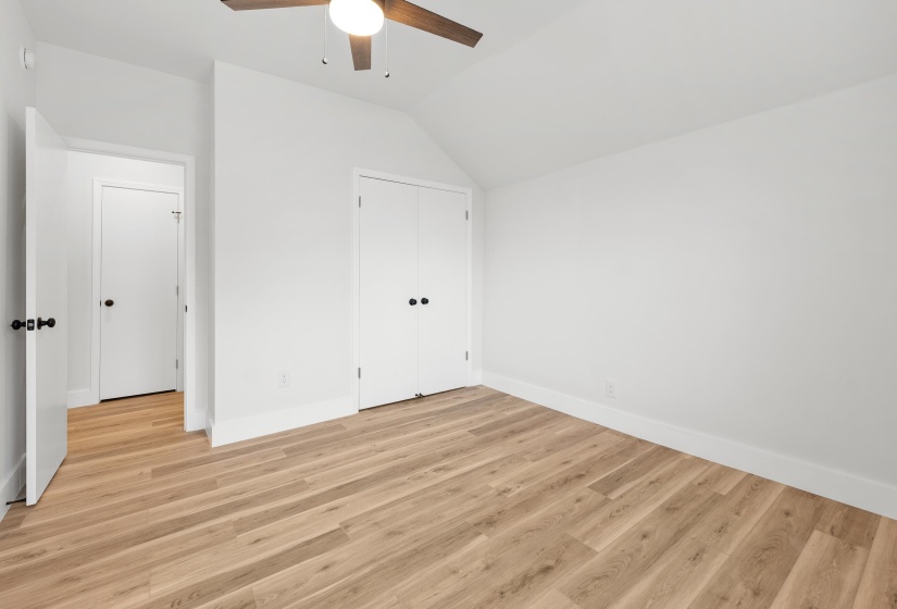 1595 COURT AVE, Memphis, Tennessee 38104, 3 Bedrooms Bedrooms, 7 Rooms Rooms,2 BathroomsBathrooms,Rental Properties,For Sale,COURT,10224448
