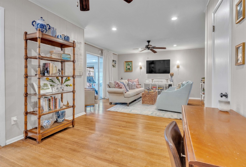 1383 WHITE STATION RD, Memphis, Tennessee 38117, 3 Bedrooms Bedrooms, 9 Rooms Rooms,2.1 BathroomsBathrooms,Rental Properties,For Sale,WHITE STATION,10224462
