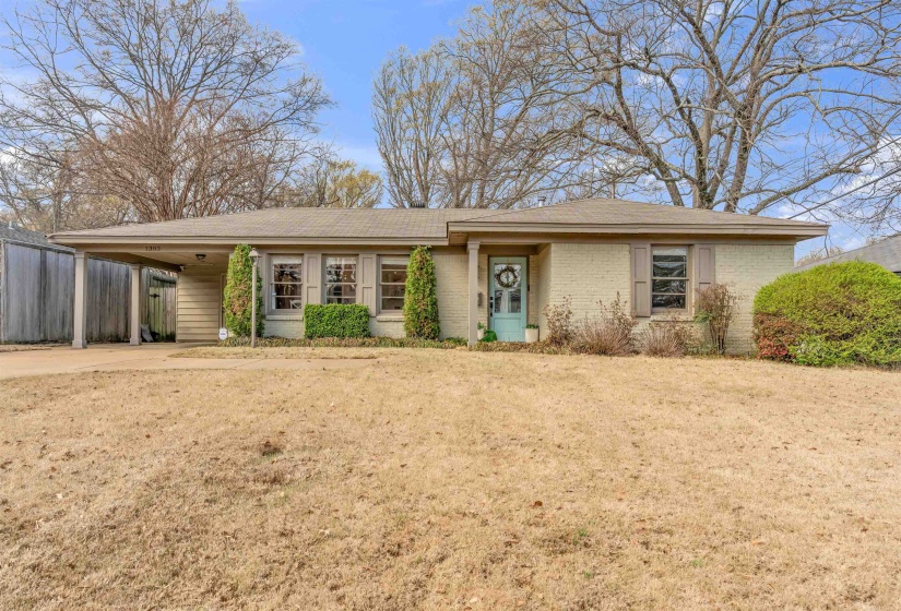 1383 WHITE STATION RD, Memphis, Tennessee 38117, 3 Bedrooms Bedrooms, 9 Rooms Rooms,2.1 BathroomsBathrooms,Rental Properties,For Sale,WHITE STATION,10224462