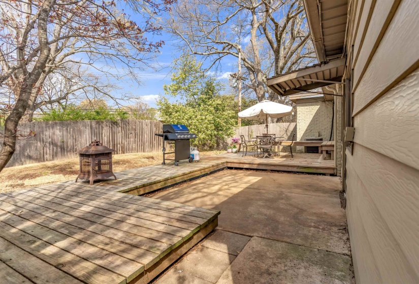 1383 WHITE STATION RD, Memphis, Tennessee 38117, 3 Bedrooms Bedrooms, 9 Rooms Rooms,2.1 BathroomsBathrooms,Rental Properties,For Sale,WHITE STATION,10224462