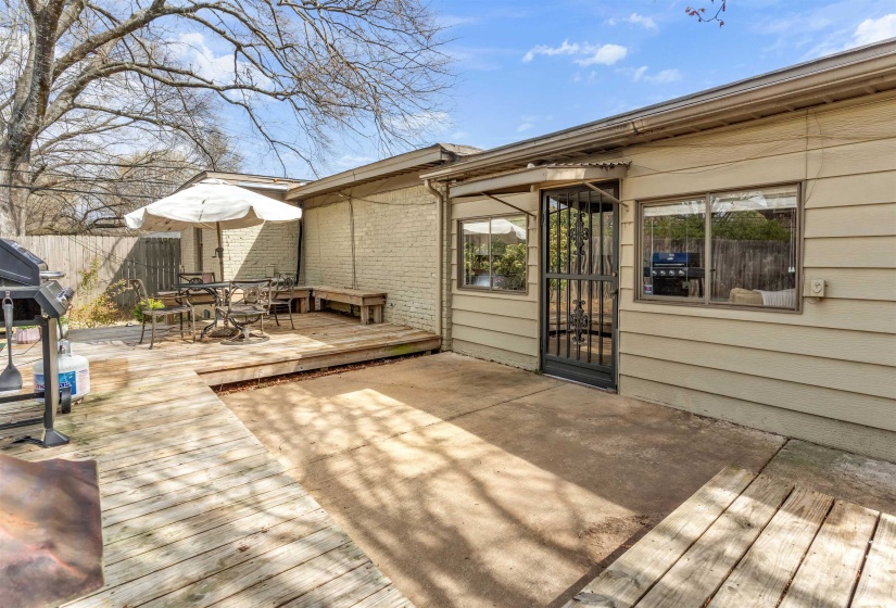 1383 WHITE STATION RD, Memphis, Tennessee 38117, 3 Bedrooms Bedrooms, 9 Rooms Rooms,2.1 BathroomsBathrooms,Rental Properties,For Sale,WHITE STATION,10224462