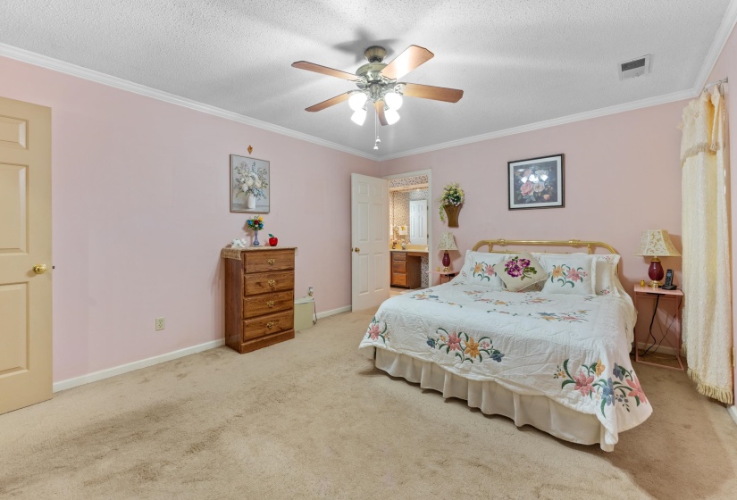 7027 BOXBOROUGH CV, Memphis, Tennessee 38119, 3 Bedroom Bedrooms, 6 Room Rooms,2.1 BathroomBathrooms,Residential,For Sale,BOXBOROUGH,0,10223085