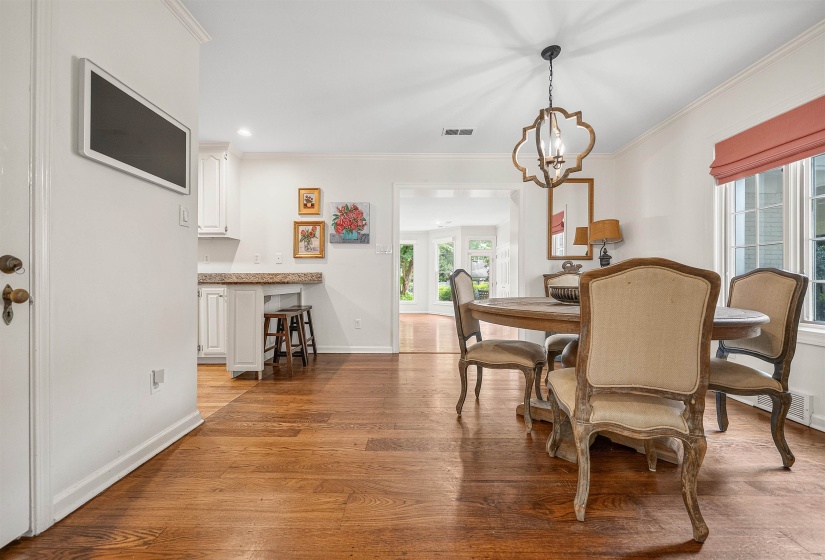 399 GREENFIELD RD, Memphis, Tennessee 38117, 4 Bedrooms Bedrooms, 9 Rooms Rooms,3.1 BathroomsBathrooms,Residential,For Sale,GREENFIELD,10224445