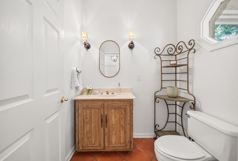 399 GREENFIELD RD, Memphis, Tennessee 38117, 4 Bedrooms Bedrooms, 9 Rooms Rooms,3.1 BathroomsBathrooms,Residential,For Sale,GREENFIELD,10224445