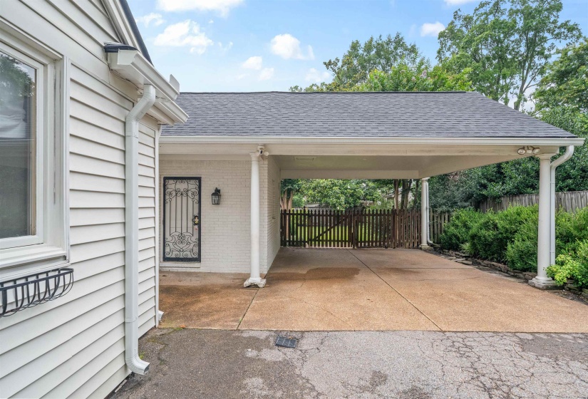 399 GREENFIELD RD, Memphis, Tennessee 38117, 4 Bedrooms Bedrooms, 9 Rooms Rooms,3.1 BathroomsBathrooms,Residential,For Sale,GREENFIELD,10224445