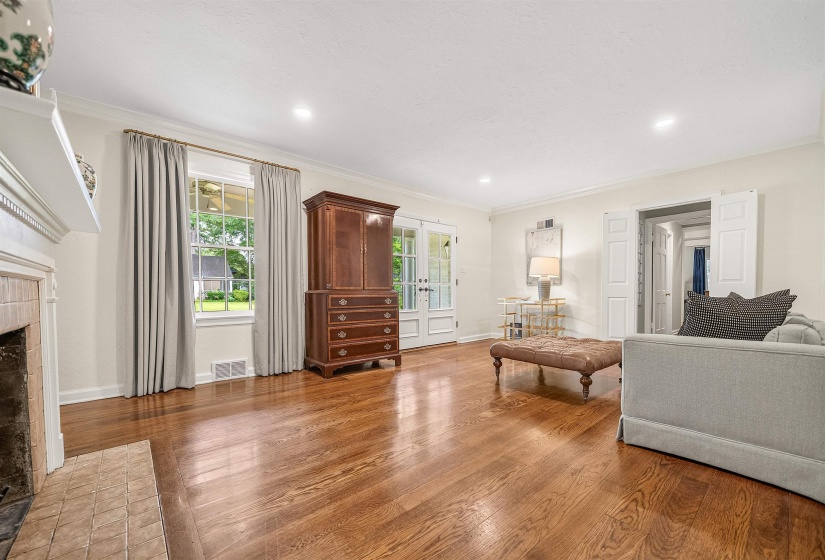 399 GREENFIELD RD, Memphis, Tennessee 38117, 4 Bedrooms Bedrooms, 9 Rooms Rooms,3.1 BathroomsBathrooms,Residential,For Sale,GREENFIELD,10224445