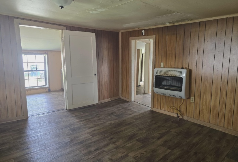 13515 MAIN ST, Somerville, Tennessee 38068, 2 Bedrooms Bedrooms, 5 Rooms Rooms,1 BathroomBathrooms,Residential,For Sale,MAIN,10224446