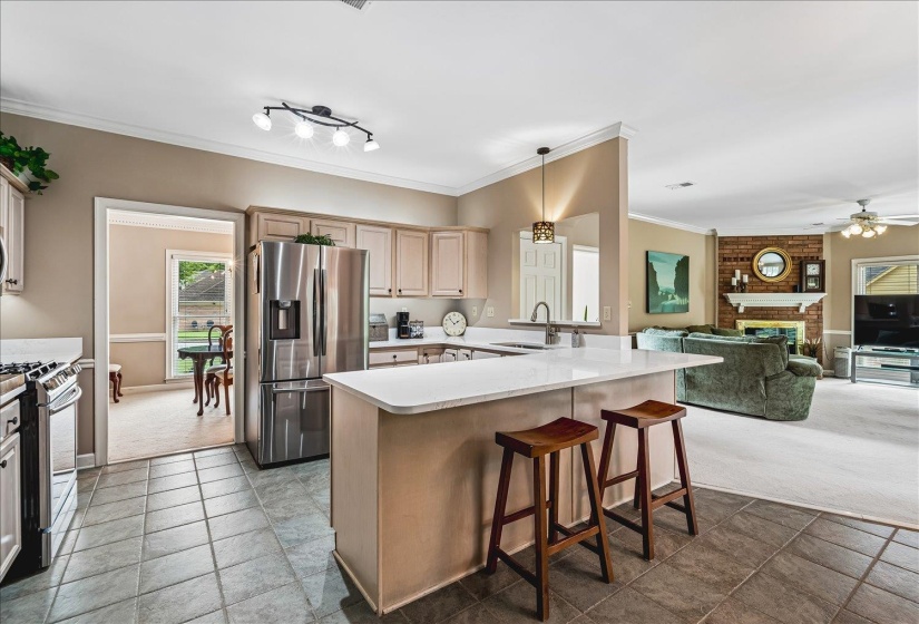 1851 AUTUMNDALE DR, Cordova, Tennessee 38016, 4 Bedrooms Bedrooms, 8 Rooms Rooms,2.1 BathroomsBathrooms,Residential,For Sale,AUTUMNDALE,10224458
