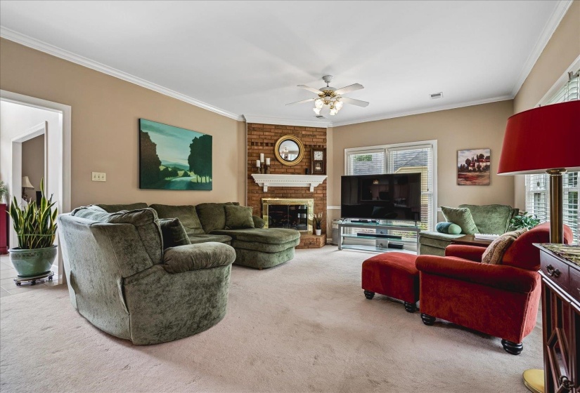 1851 AUTUMNDALE DR, Cordova, Tennessee 38016, 4 Bedrooms Bedrooms, 8 Rooms Rooms,2.1 BathroomsBathrooms,Residential,For Sale,AUTUMNDALE,10224458