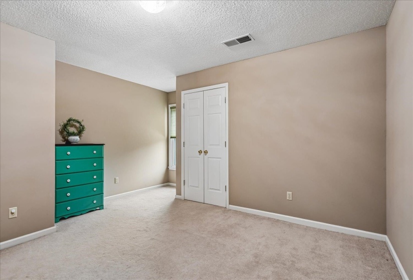 1851 AUTUMNDALE DR, Cordova, Tennessee 38016, 4 Bedrooms Bedrooms, 8 Rooms Rooms,2.1 BathroomsBathrooms,Residential,For Sale,AUTUMNDALE,10224458