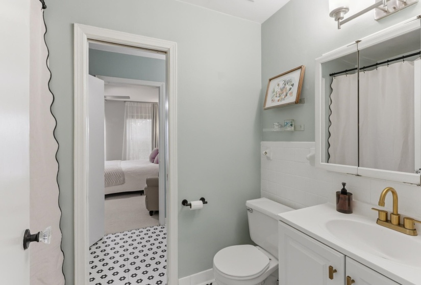 540 PEABODY SQ, Memphis, Tennessee 38104, 2 Bedrooms Bedrooms, 5 Rooms Rooms,1.2 BathroomsBathrooms,Residential,For Sale,PEABODY,10224459