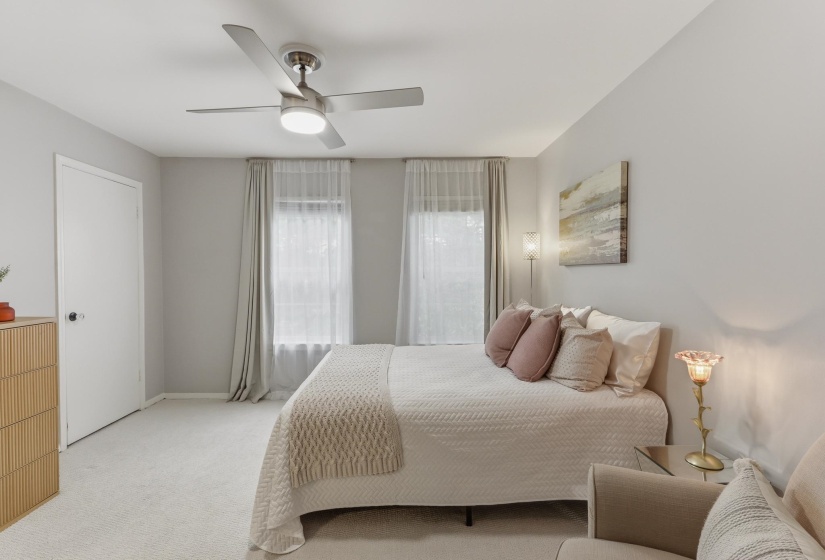 540 PEABODY SQ, Memphis, Tennessee 38104, 2 Bedrooms Bedrooms, 5 Rooms Rooms,1.2 BathroomsBathrooms,Residential,For Sale,PEABODY,10224459