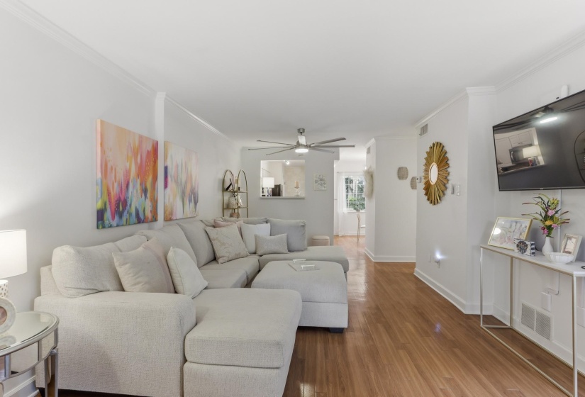 540 PEABODY SQ, Memphis, Tennessee 38104, 2 Bedrooms Bedrooms, 5 Rooms Rooms,1.2 BathroomsBathrooms,Residential,For Sale,PEABODY,10224459