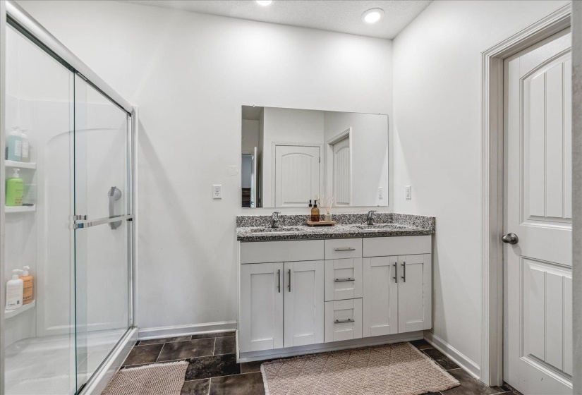 70 CHARLES CRK, Somerville, Tennessee 38068, 4 Bedrooms Bedrooms, 10 Rooms Rooms,2.1 BathroomsBathrooms,Residential,For Sale,CHARLES,10224466