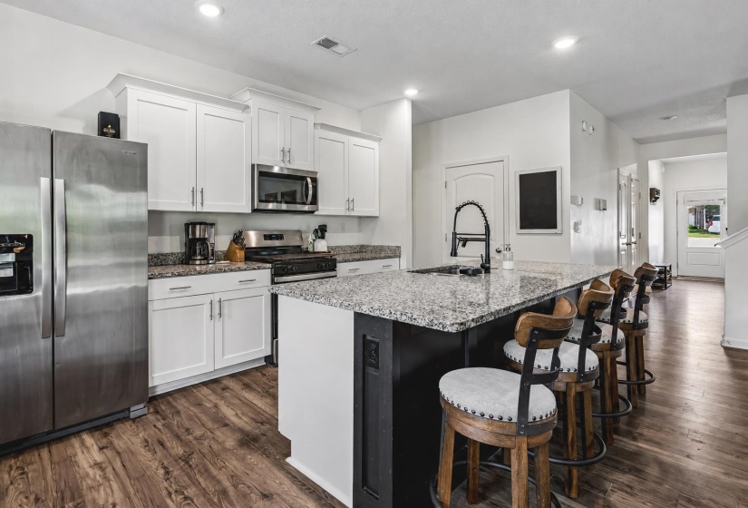 70 CHARLES CRK, Somerville, Tennessee 38068, 4 Bedrooms Bedrooms, 10 Rooms Rooms,2.1 BathroomsBathrooms,Residential,For Sale,CHARLES,10224466