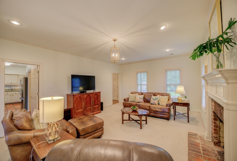 732 TREE DR, Collierville, Tennessee 38017, 4 Bedrooms Bedrooms, 9 Rooms Rooms,2.1 BathroomsBathrooms,Residential,For Sale,TREE,10224468
