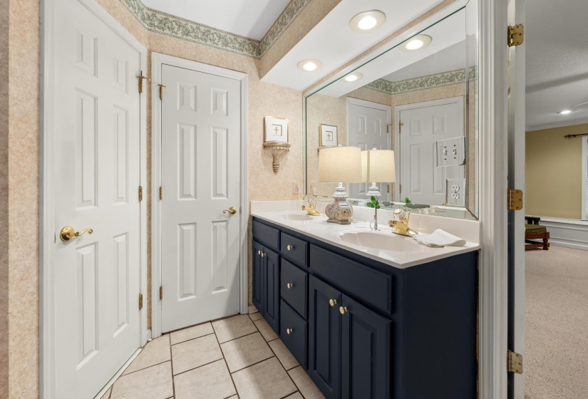 732 TREE DR, Collierville, Tennessee 38017, 4 Bedrooms Bedrooms, 9 Rooms Rooms,2.1 BathroomsBathrooms,Residential,For Sale,TREE,10224468