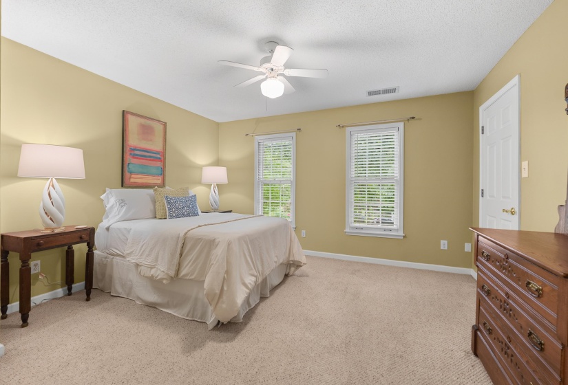 732 TREE DR, Collierville, Tennessee 38017, 4 Bedrooms Bedrooms, 9 Rooms Rooms,2.1 BathroomsBathrooms,Residential,For Sale,TREE,10224468