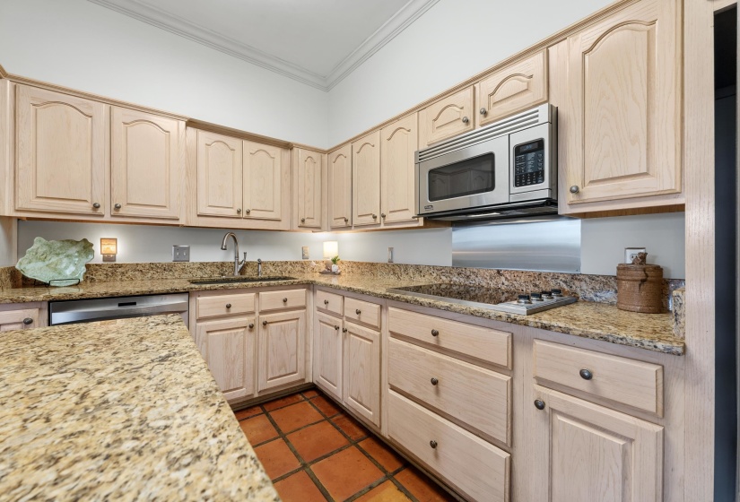 732 TREE DR, Collierville, Tennessee 38017, 4 Bedrooms Bedrooms, 9 Rooms Rooms,2.1 BathroomsBathrooms,Residential,For Sale,TREE,10224468