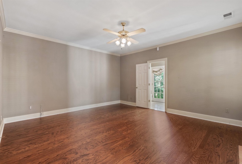 1591 CLANLO DR, Memphis, Tennessee 38104, 3 Bedrooms Bedrooms, 9 Rooms Rooms,2.1 BathroomsBathrooms,Residential,For Sale,CLANLO,10224469