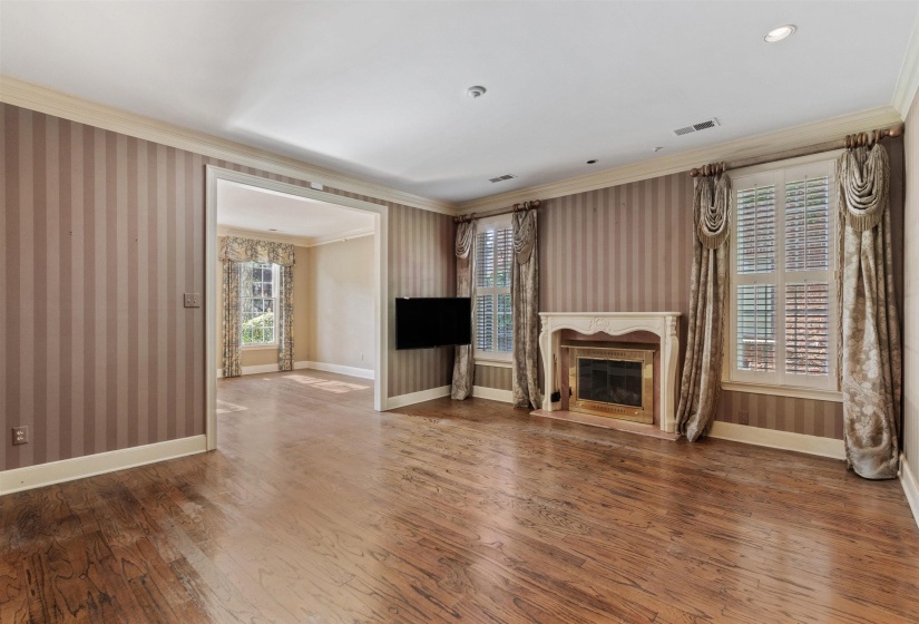 1591 CLANLO DR, Memphis, Tennessee 38104, 3 Bedrooms Bedrooms, 9 Rooms Rooms,2.1 BathroomsBathrooms,Residential,For Sale,CLANLO,10224469