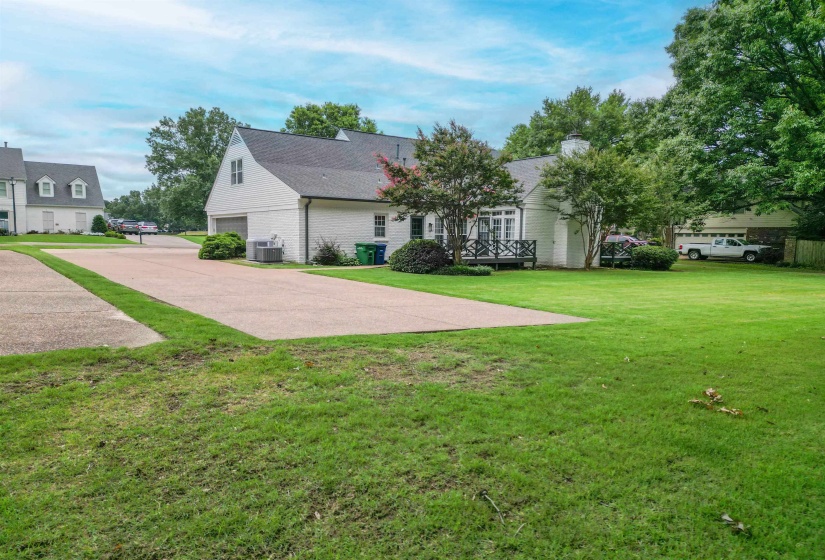 2125 GLENALDEN DR, Germantown, Tennessee 38139, 3 Bedrooms Bedrooms, 7 Rooms Rooms,3.1 BathroomsBathrooms,Residential,For Sale,GLENALDEN,10224472